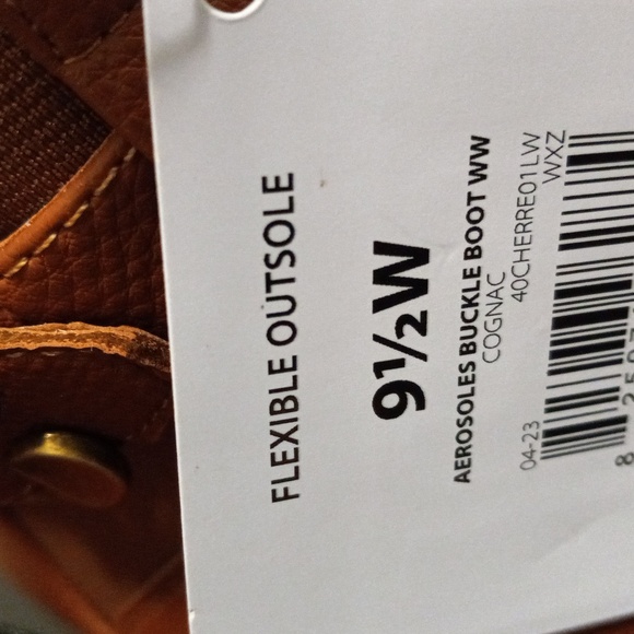 Aerosoles Women's Wide Width Ankle Boots - Picture 9 of 12